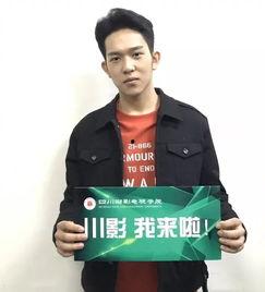 吃瓜群众李易,吃瓜群众的娱乐盛宴