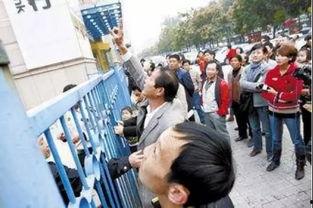 吃瓜群众跳楼起哄,道德沦丧还是人性扭曲?